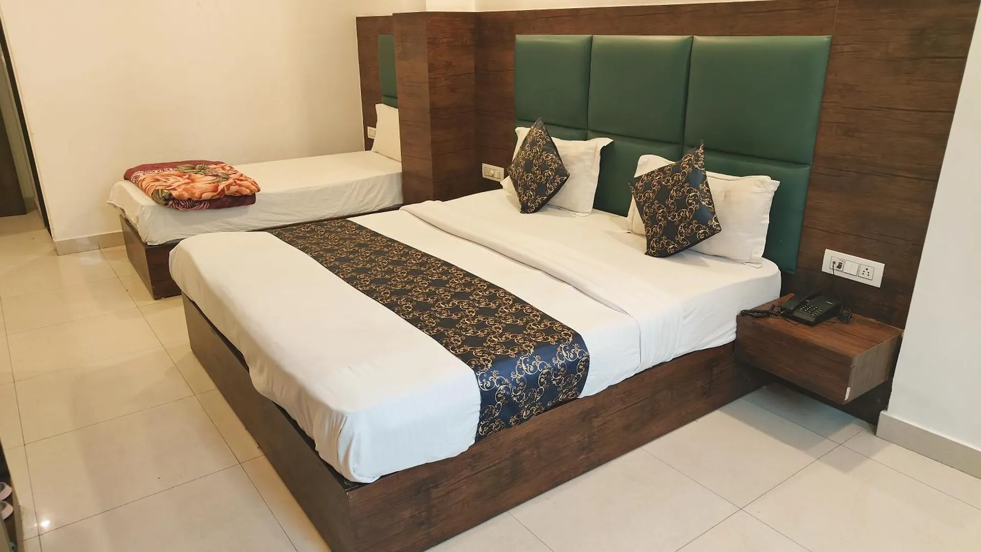 Hotel Hight Tej Plaza Near Igi Airport Delhi Nowe Delhi 0*,  Indie