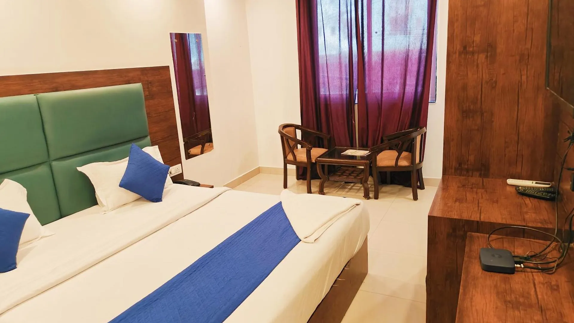 Hotel Hight Tej Plaza Near Igi Airport Delhi Nowe Delhi