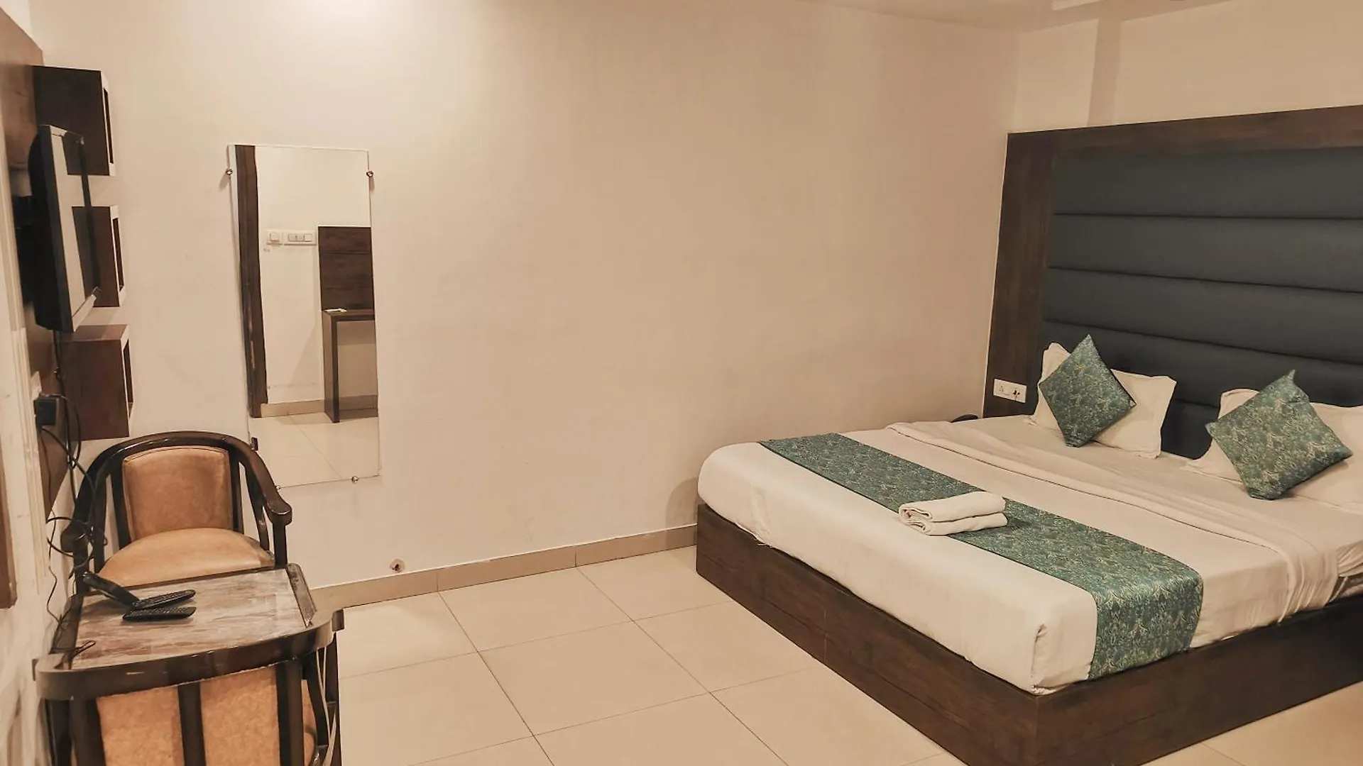 Hotel Hight Tej Plaza Near Igi Airport Delhi New Delhi 0*,  Indien